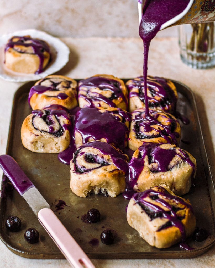 BERRY CINNAMON SCROLLS (VEGAN) @ Rainbow Nourishment