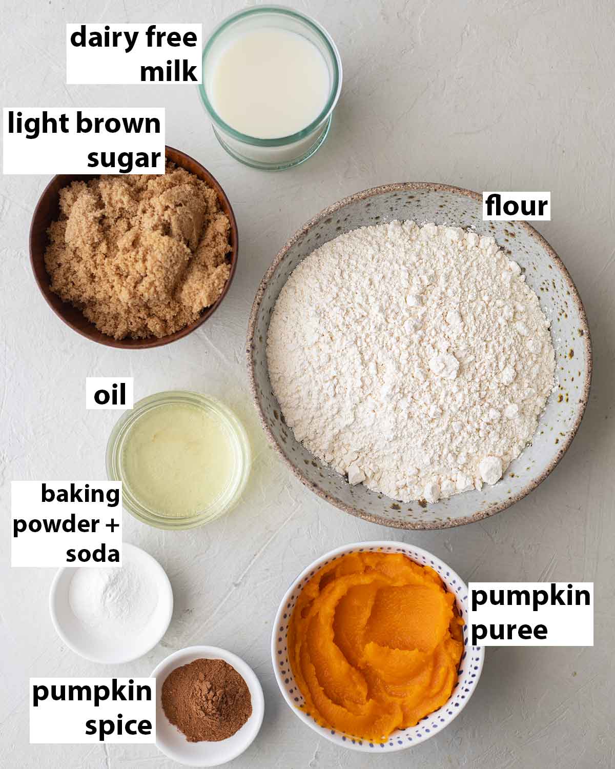 Flatlay of ingredients for the pumpkin cake.