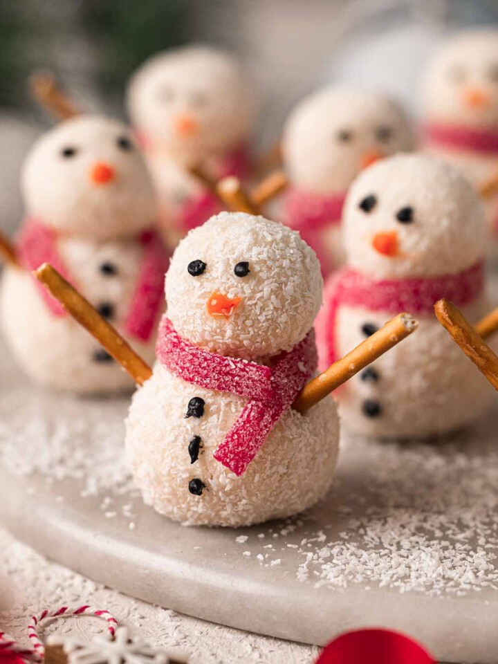 https://www.rainbownourishments.com/wp-content/uploads/2022/12/coconut-snowmen-2-720x960.jpg